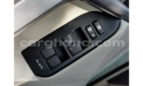 Sayi Imported Toyota Prado White Mota in Import - Dubai a Ashanti Sayi Imported Toyota Prado White Mota in Import - Dubai a Ashanti