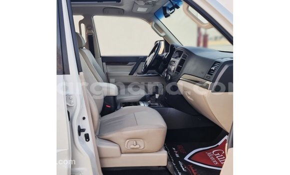 Ra Imported Mitsubishi Pajero funfun Ọkọ̀ in Import - Dubai ni Ashanti Ra Imported Mitsubishi Pajero funfun Ọkọ̀ in Import - Dubai ni Ashanti