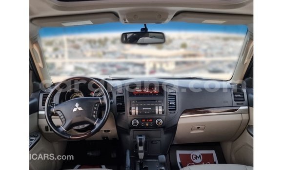 Ra Imported Mitsubishi Pajero funfun Ọkọ̀ in Import - Dubai ni Ashanti Ra Imported Mitsubishi Pajero funfun Ọkọ̀ in Import - Dubai ni Ashanti