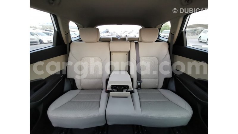 Big with watermark hyundai santa fe ashanti import dubai 33850