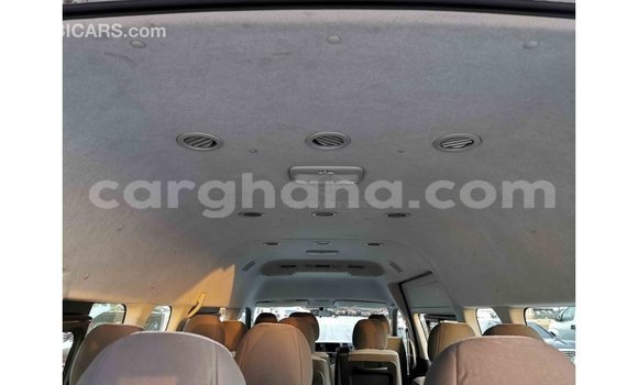 Ra Imported Toyota Hiace funfun Ọkọ̀ in Import - Dubai ni Ashanti Ra Imported Toyota Hiace funfun Ọkọ̀ in Import - Dubai ni Ashanti