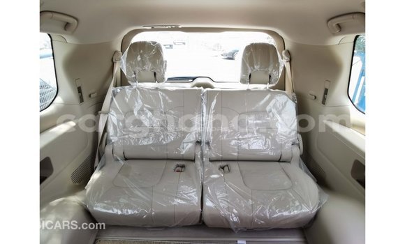 Ra Imported Toyota Land Cruiser funfun Ọkọ̀ in Import - Dubai ni Ashanti Ra Imported Toyota Land Cruiser funfun Ọkọ̀ in Import - Dubai ni Ashanti