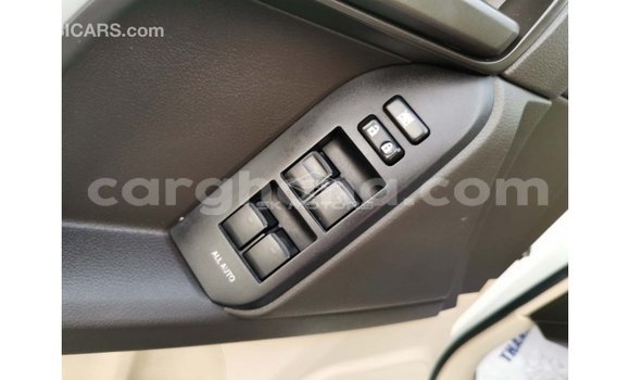 Ra Imported Toyota Prado funfun Ọkọ̀ in Import - Dubai ni Ashanti Ra Imported Toyota Prado funfun Ọkọ̀ in Import - Dubai ni Ashanti