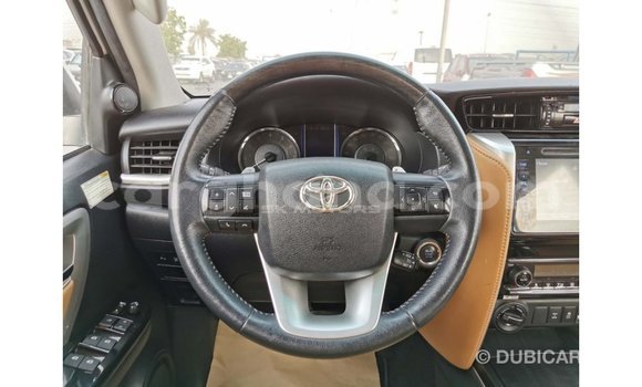 Ra Imported Toyota Fortuner funfun Ọkọ̀ in Import - Dubai ni Ashanti Ra Imported Toyota Fortuner funfun Ọkọ̀ in Import - Dubai ni Ashanti