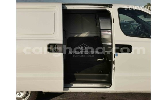Sayi Imported Hyundai Cargo White Mota in Import - Dubai a Ashanti Sayi Imported Hyundai Cargo White Mota in Import - Dubai a Ashanti