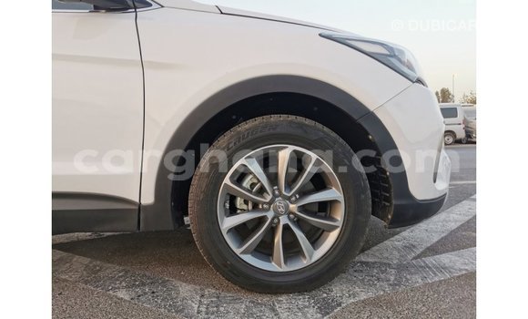 Buy Import Hyundai Santa Fe White Car in Import - Dubai in Ashanti Buy Import Hyundai Santa Fe White Car in Import - Dubai in Ashanti