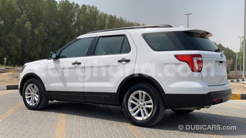 Big with watermark ford explorer ashanti import dubai 33897