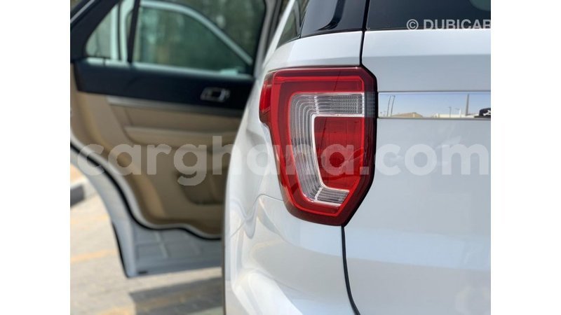 Big with watermark ford explorer ashanti import dubai 33897