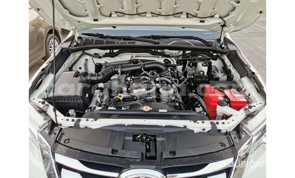 Sayi Imported Toyota Fortuner White Mota in Import - Dubai a Ashanti Sayi Imported Toyota Fortuner White Mota in Import - Dubai a Ashanti