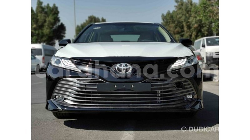 Big with watermark toyota camry ashanti import dubai 33921