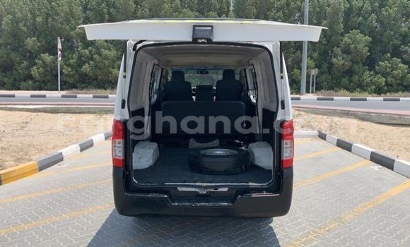 Ra Imported Mitsubishi i funfun Ọkọ̀ in Import - Dubai ni Ashanti Ra Imported Mitsubishi i funfun Ọkọ̀ in Import - Dubai ni Ashanti