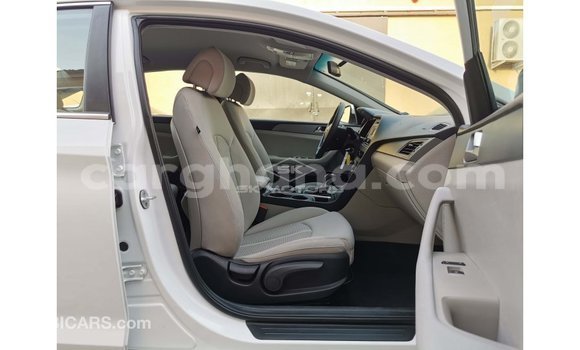 Sayi Imported Hyundai Sonata White Mota in Import - Dubai a Ashanti Sayi Imported Hyundai Sonata White Mota in Import - Dubai a Ashanti