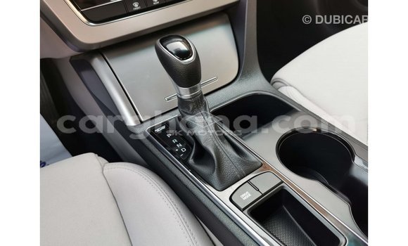 Sayi Imported Hyundai Sonata White Mota in Import - Dubai a Ashanti Sayi Imported Hyundai Sonata White Mota in Import - Dubai a Ashanti