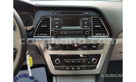 Sayi Imported Hyundai Sonata White Mota in Import - Dubai a Ashanti Sayi Imported Hyundai Sonata White Mota in Import - Dubai a Ashanti
