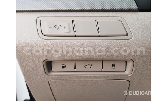 Sayi Imported Hyundai Sonata White Mota in Import - Dubai a Ashanti Sayi Imported Hyundai Sonata White Mota in Import - Dubai a Ashanti