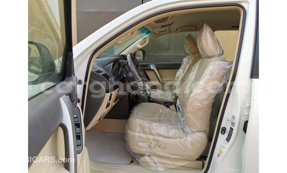 Sayi Imported Toyota Prado White Mota in Import - Dubai a Ashanti Sayi Imported Toyota Prado White Mota in Import - Dubai a Ashanti