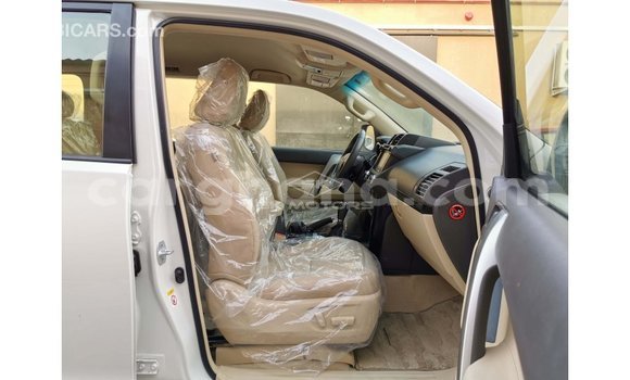 Sayi Imported Toyota Prado White Mota in Import - Dubai a Ashanti Sayi Imported Toyota Prado White Mota in Import - Dubai a Ashanti