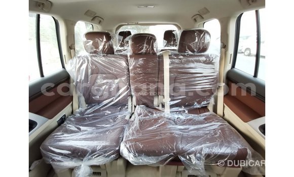 Buy Import Toyota Land Cruiser White Car in Import - Dubai in Ashanti Buy Import Toyota Land Cruiser White Car in Import - Dubai in Ashanti