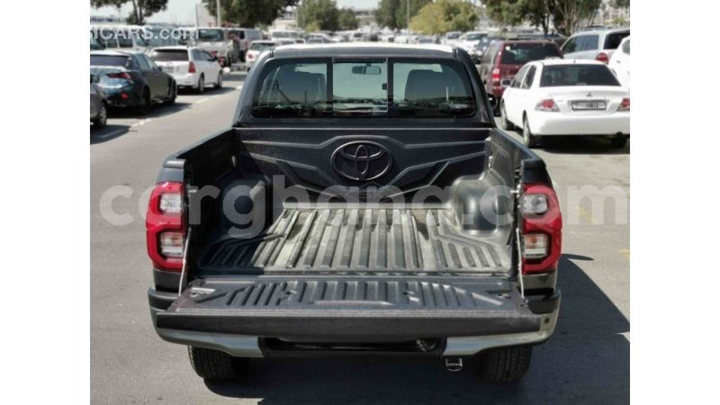 Big with watermark toyota hilux ashanti import dubai 34023