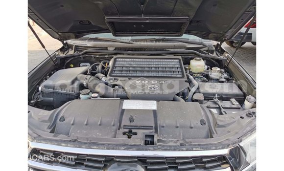 Buy Import Toyota Land Cruiser Black Car in Import - Dubai in Ashanti Buy Import Toyota Land Cruiser Black Car in Import - Dubai in Ashanti