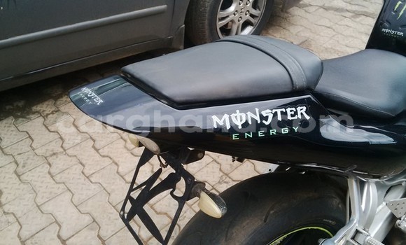 Ra Àlòkù Yamaha YFZ 350 Black Mọto in Sekondi–Takoradi Metropolitan ni Oorun Ra Àlòkù Yamaha YFZ 350 Black Mọto in Sekondi–Takoradi Metropolitan ni Oorun