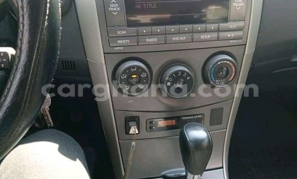 Sayi Na hannu Toyota Yaris Black Mota in Accra a Greater Accra Sayi Na hannu Toyota Yaris Black Mota in Accra a Greater Accra