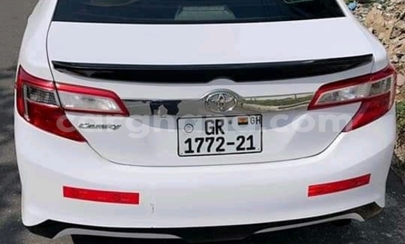 Buy Used Toyota Camry White Car in Accra in Greater Accra Buy Used Toyota Camry White Car in Accra in Greater Accra