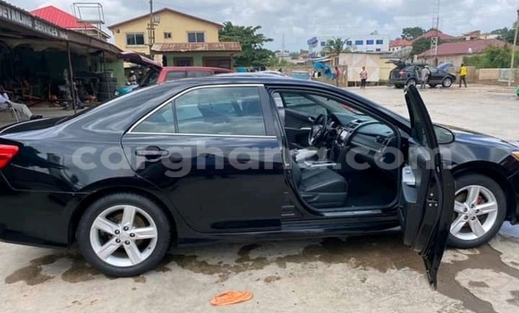 Ra Àlòkù Toyota Camry Black Ọkọ̀ in Accra ni Greater Accra Ra Àlòkù Toyota Camry Black Ọkọ̀ in Accra ni Greater Accra