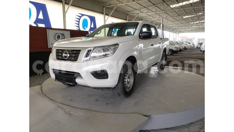 Big with watermark nissan navara ashanti import dubai 34122