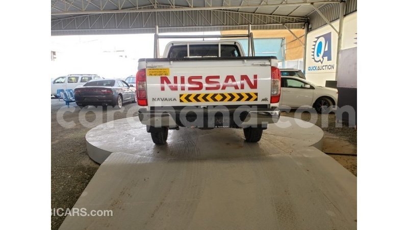 Big with watermark nissan navara ashanti import dubai 34122