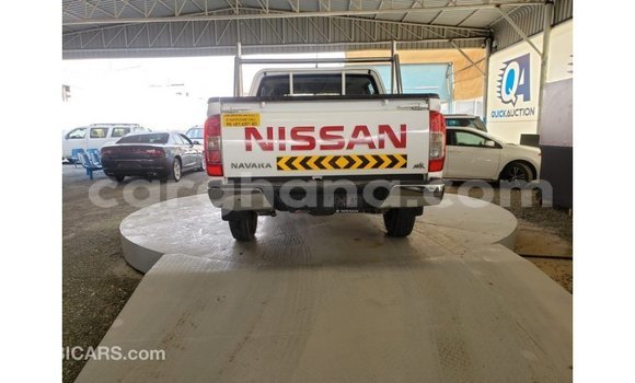 Ra Imported Nissan Navara funfun Ọkọ̀ in Import - Dubai ni Ashanti Ra Imported Nissan Navara funfun Ọkọ̀ in Import - Dubai ni Ashanti