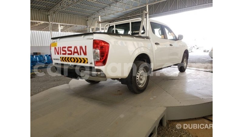 Big with watermark nissan navara ashanti import dubai 34122