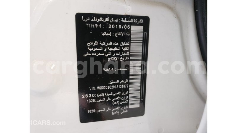 Big with watermark nissan navara ashanti import dubai 34122