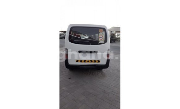 Ra Imported Nissan Urvan funfun Ọkọ̀ in Import - Dubai ni Ashanti Ra Imported Nissan Urvan funfun Ọkọ̀ in Import - Dubai ni Ashanti