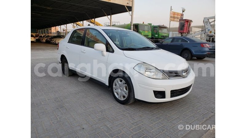 Big with watermark nissan tiida ashanti import dubai 34127