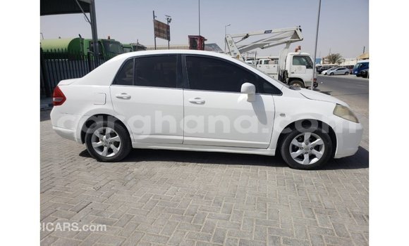 Sayi Imported Nissan Tiida White Mota in Import - Dubai a Ashanti Sayi Imported Nissan Tiida White Mota in Import - Dubai a Ashanti