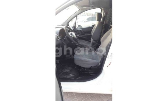 Ra Imported Peugeot Partner funfun Ọkọ̀ in Import - Dubai ni Ashanti Ra Imported Peugeot Partner funfun Ọkọ̀ in Import - Dubai ni Ashanti