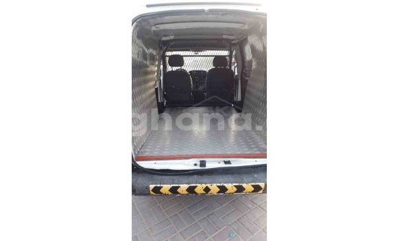 Ra Imported Peugeot Partner funfun Ọkọ̀ in Import - Dubai ni Ashanti Ra Imported Peugeot Partner funfun Ọkọ̀ in Import - Dubai ni Ashanti