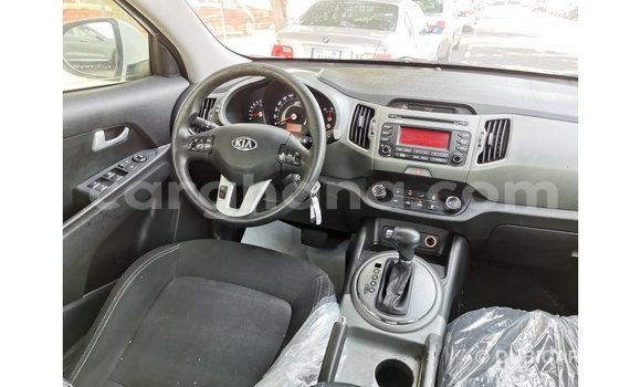 Buy Import Kia Sportage White Car in Import - Dubai in Ashanti Buy Import Kia Sportage White Car in Import - Dubai in Ashanti