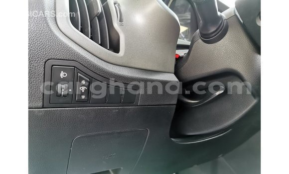 Buy Import Kia Sportage White Car in Import - Dubai in Ashanti Buy Import Kia Sportage White Car in Import - Dubai in Ashanti