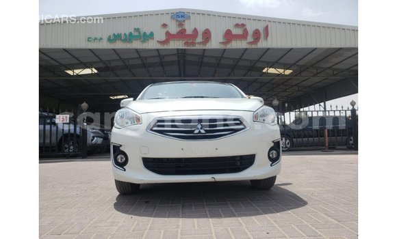 Ra Imported Mitsubishi Attrage funfun Ọkọ̀ in Import - Dubai ni Ashanti Ra Imported Mitsubishi Attrage funfun Ọkọ̀ in Import - Dubai ni Ashanti