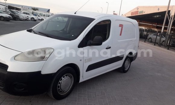 Sayi Imported Peugeot Partner White Mota in Import - Dubai a Ashanti Sayi Imported Peugeot Partner White Mota in Import - Dubai a Ashanti