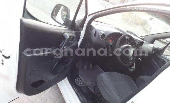 Sayi Imported Peugeot Partner White Mota in Import - Dubai a Ashanti Sayi Imported Peugeot Partner White Mota in Import - Dubai a Ashanti
