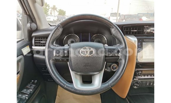 Sayi Imported Toyota Fortuner White Mota in Import - Dubai a Ashanti Sayi Imported Toyota Fortuner White Mota in Import - Dubai a Ashanti