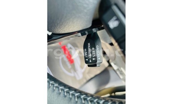 Buy Import Toyota Hilux Green Car in Import - Dubai in Ashanti Buy Import Toyota Hilux Green Car in Import - Dubai in Ashanti