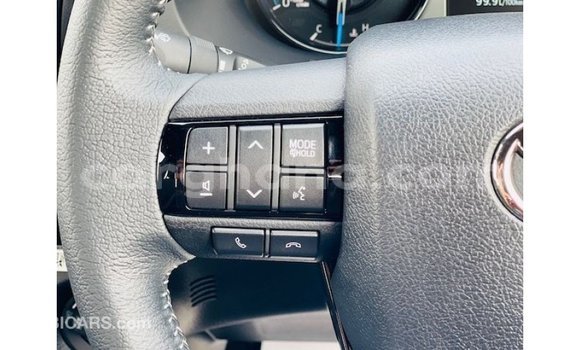 Buy Import Toyota Hilux Green Car in Import - Dubai in Ashanti Buy Import Toyota Hilux Green Car in Import - Dubai in Ashanti