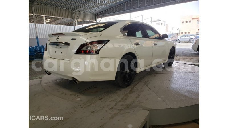 Big with watermark nissan maxima ashanti import dubai 34177