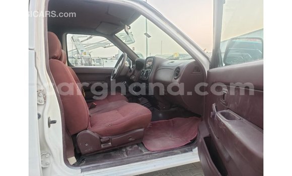 Buy Import Nissan Pickup White Car in Import - Dubai in Ashanti Buy Import Nissan Pickup White Car in Import - Dubai in Ashanti