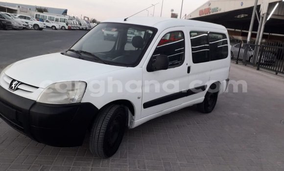 Ra Imported Peugeot Partner funfun Ọkọ̀ in Import - Dubai ni Ashanti Ra Imported Peugeot Partner funfun Ọkọ̀ in Import - Dubai ni Ashanti