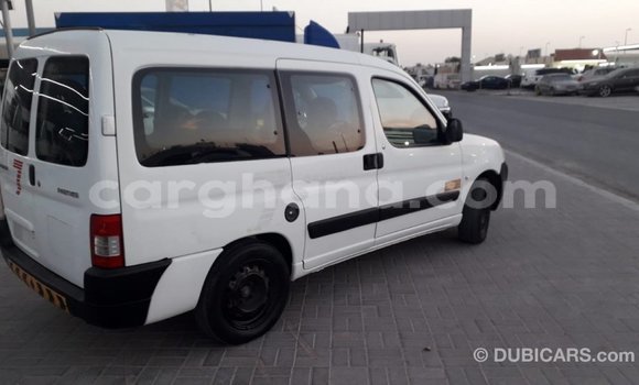 Ra Imported Peugeot Partner funfun Ọkọ̀ in Import - Dubai ni Ashanti Ra Imported Peugeot Partner funfun Ọkọ̀ in Import - Dubai ni Ashanti